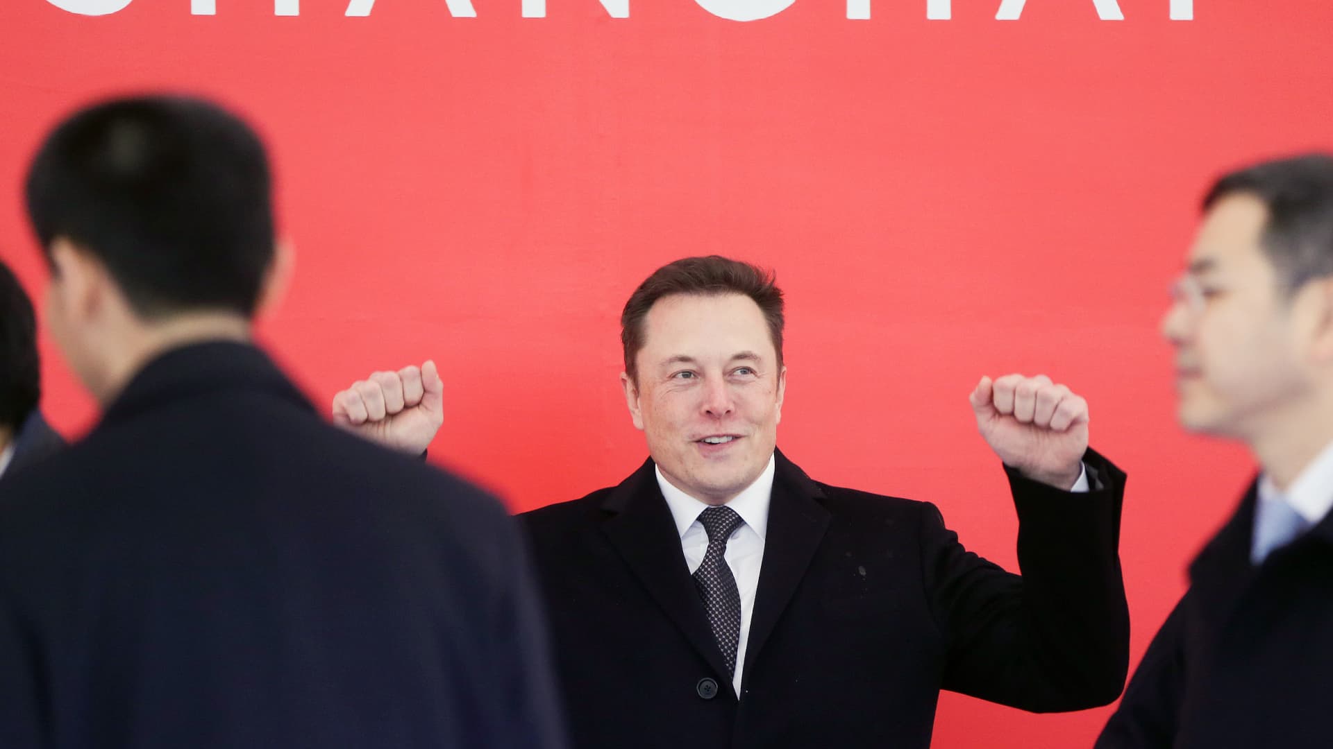 Musk tweets 'The coronavirus panic is dumb'