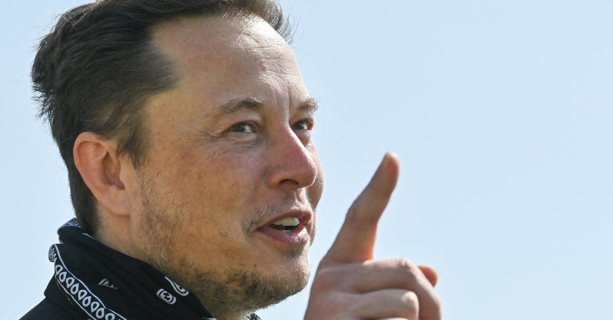 Musk polls Twitter on selling 10% of his Tesla stake