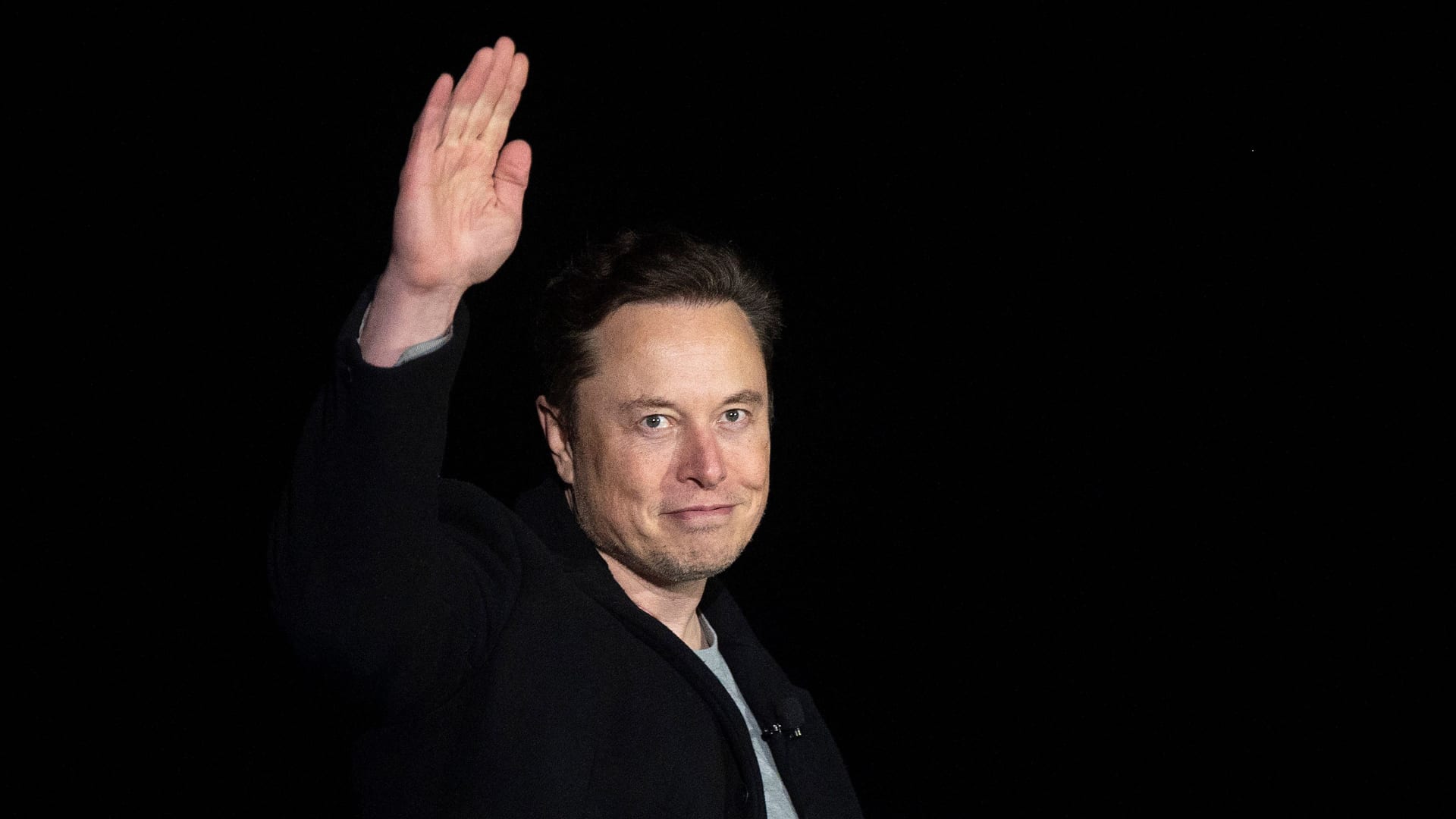 Musk discloses 9% Twitter stake after missing filing deadline