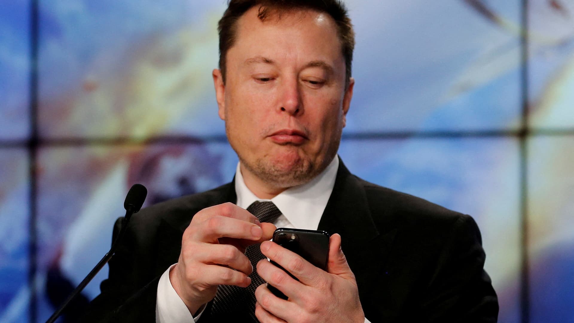 Twitter sues Musk in Delaware to force completion of the $44B deal