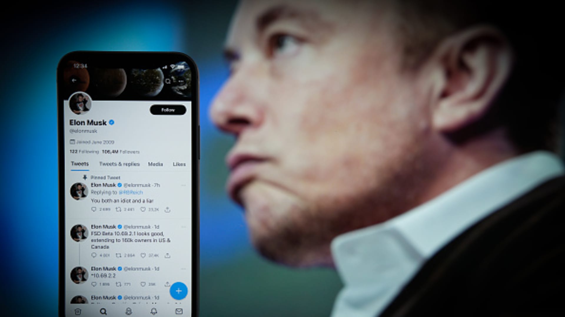 Musk reverses course and offers to close Twitter deal at original price