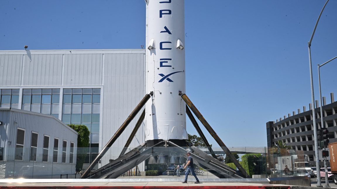 Musk moves SpaceX and X headquarters to Texas