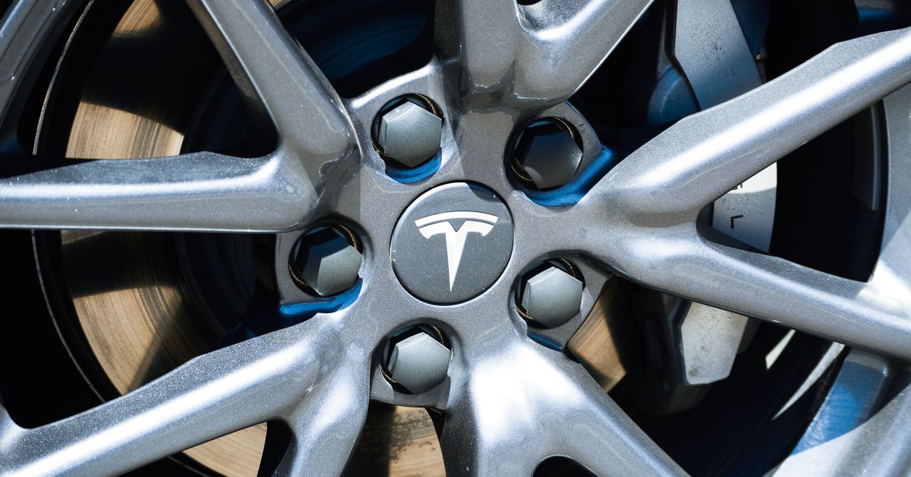 Tesla unveils Cybercab at 'We, Robot' event